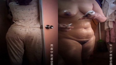 Sexy Housewife Takes A Quick Shower Naked Viral Sex Free